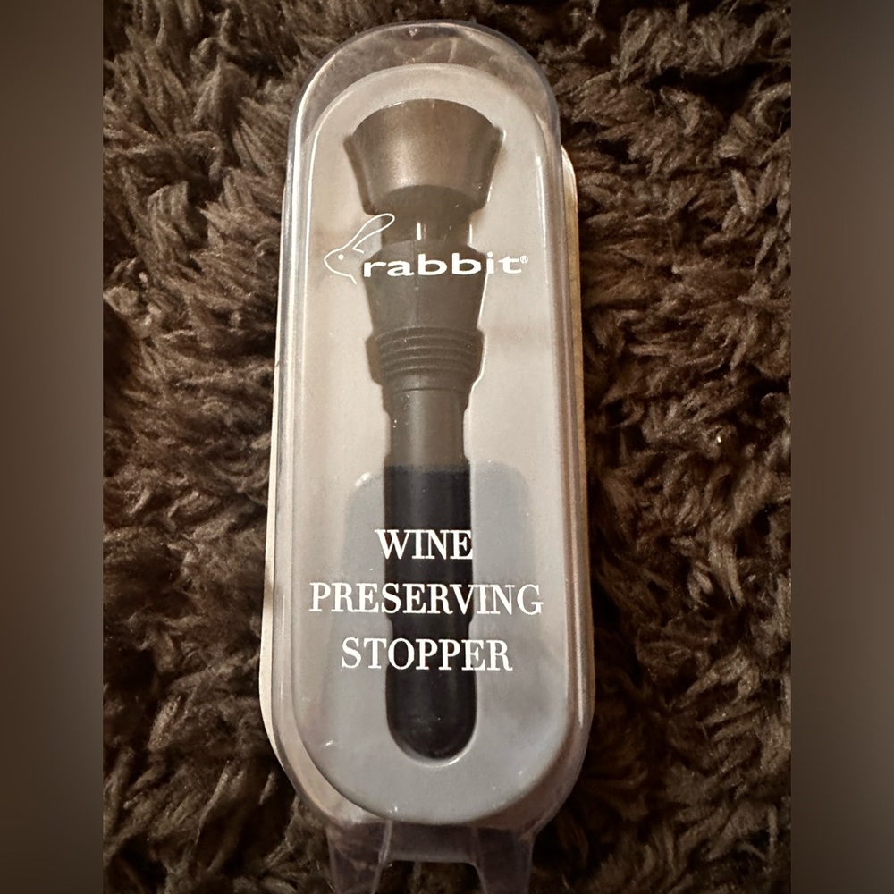 NWT Wine Preserving Stopper